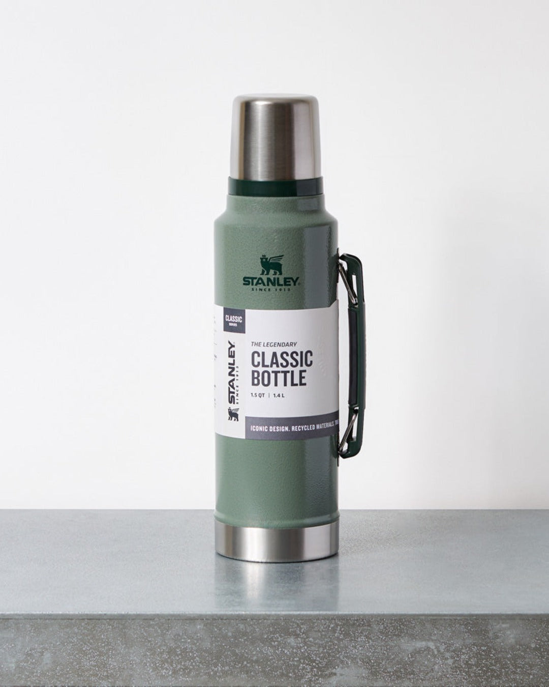 Stanley - Classic Legendary Insulated Bottle - 1.4L - Green