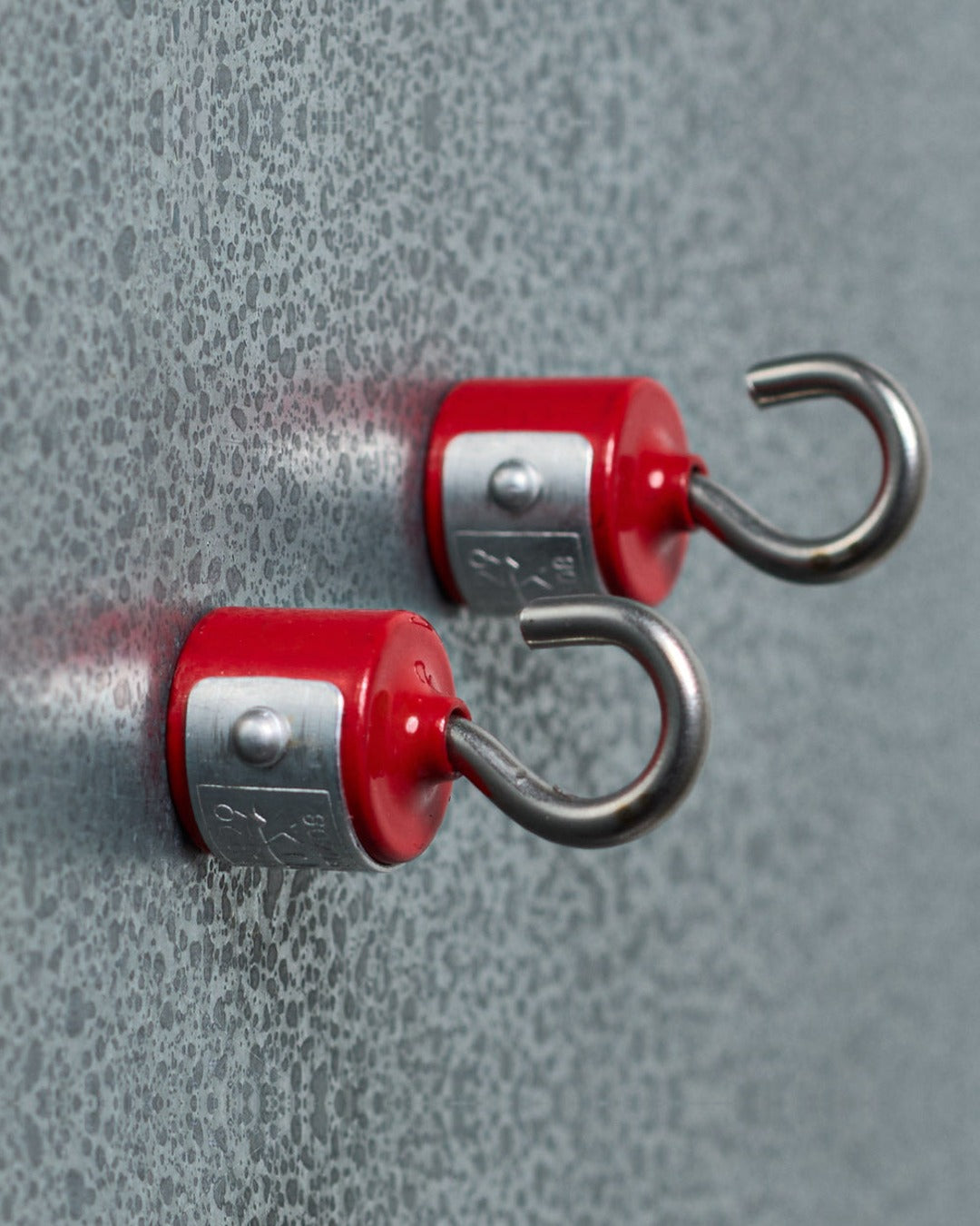 Dulton - Lot De 2 Crochets Magnetiques - Rouge