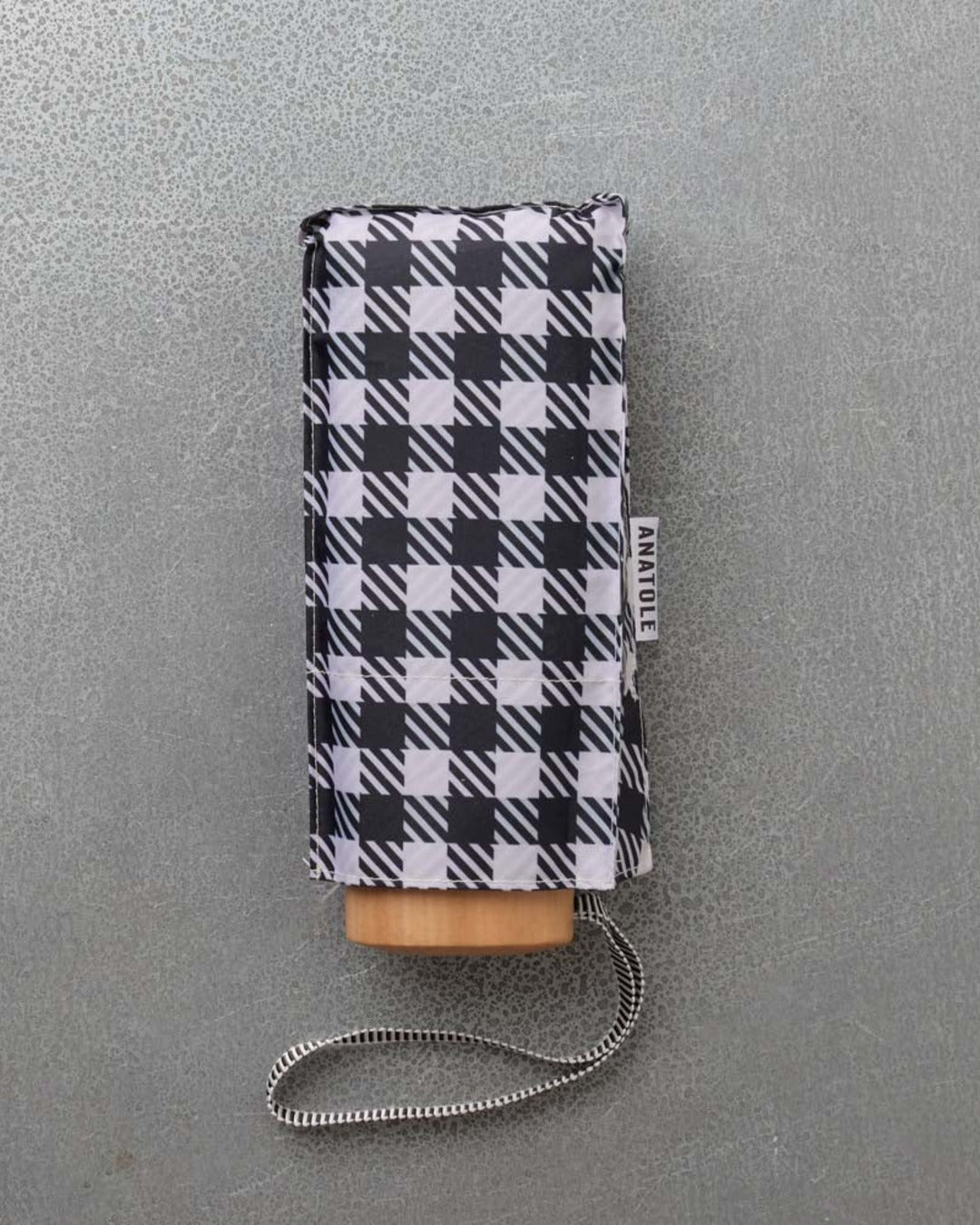 Anatole - Small wooden umbrella - Black Vichy