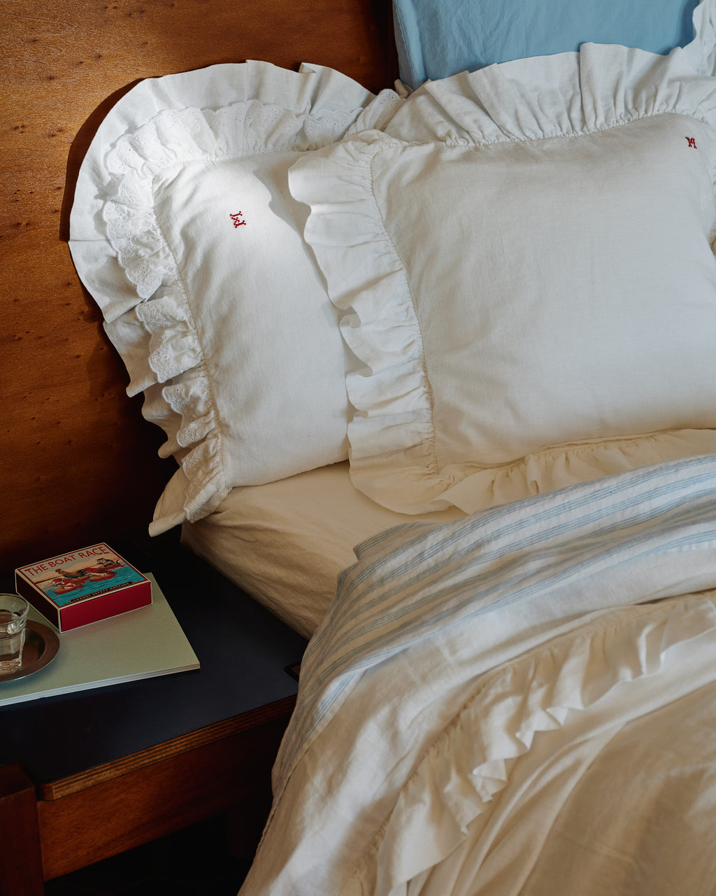 Merci - Embroidered Linen Bedding Set - 01 Ruché