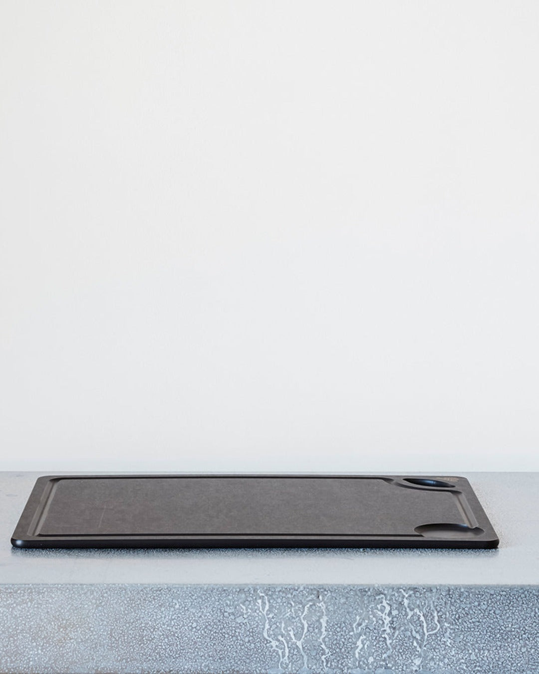 Berard - Wood fiber and resin cutting board