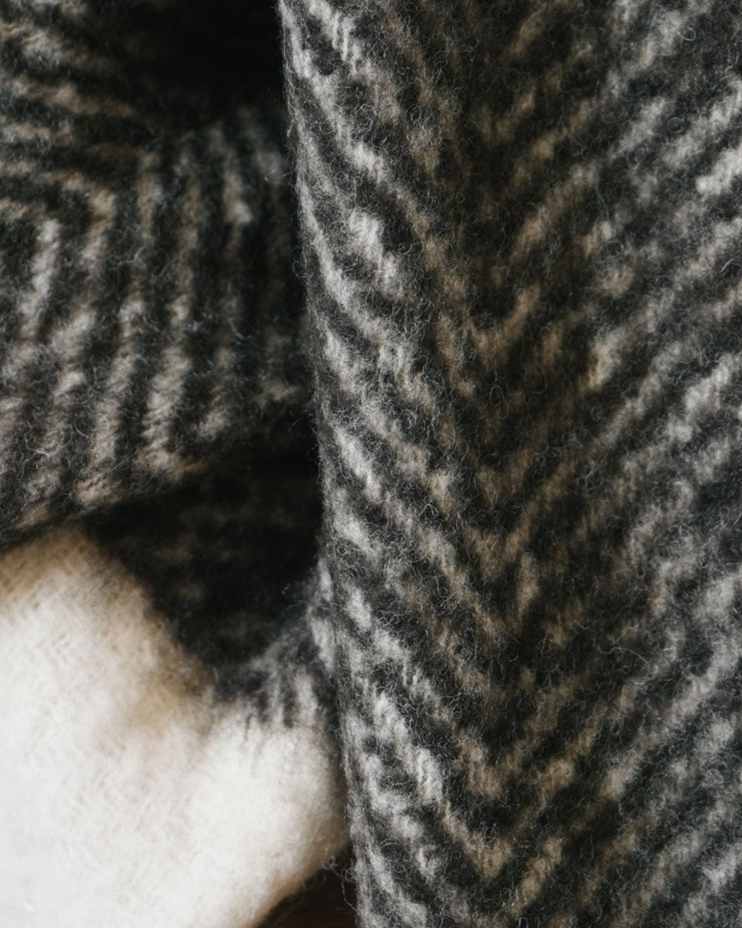 Bed And Philosophy - Plaid Vicky - Noir