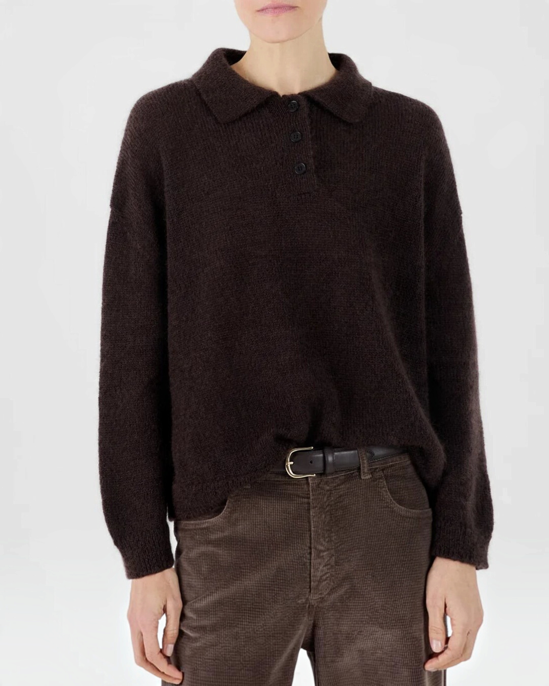 Pull polo Merci Paris Masscob marron en maille mohair douce et duveteuse avec coupe oversize et patte de boutonnage