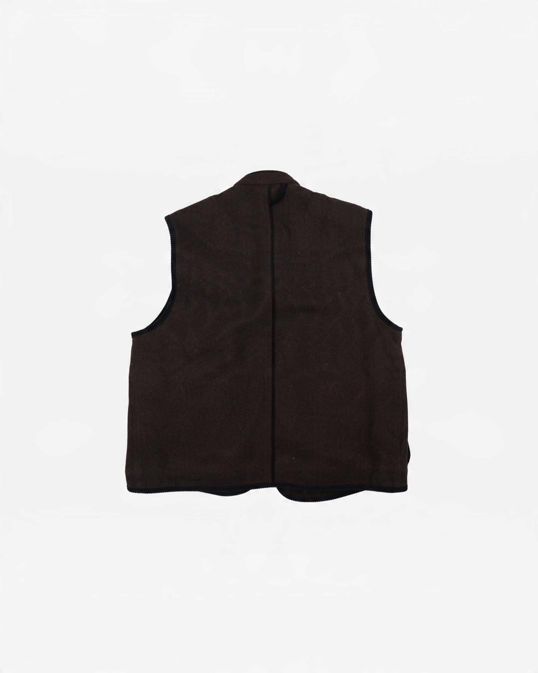 Vue arrière du gilet de chasse Merci Paris Frizmworks en laine marron à motif chevrons avec bordures contrastées