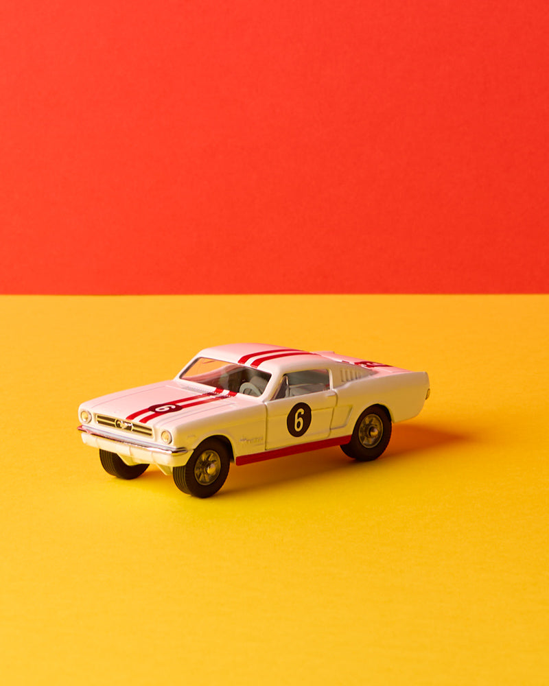 Corgi - Ford Mustang Car - No. 325