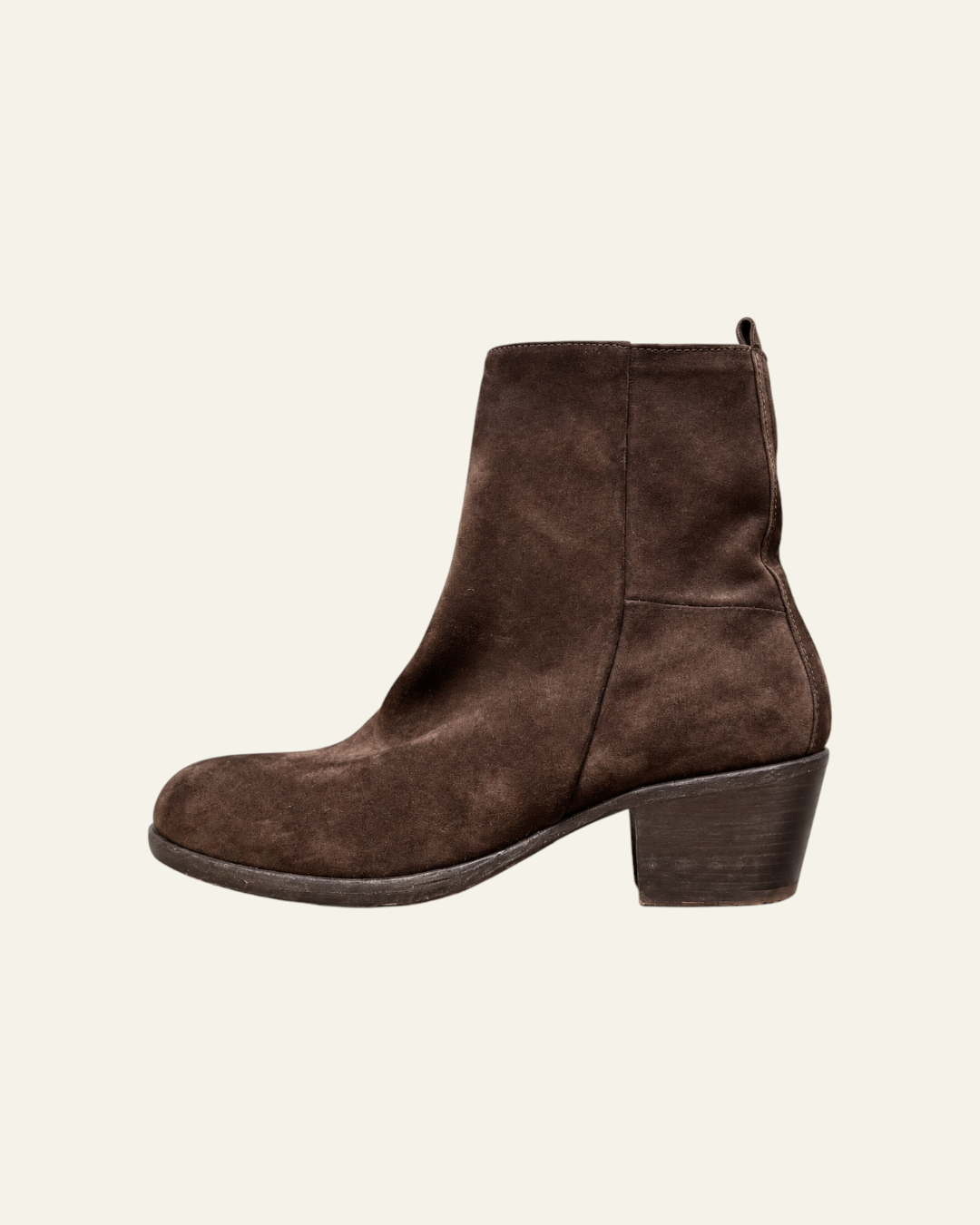 Bottines Merci Paris Elia Maurizi en cuir suédé marron chocolat avec talon biseauté et fermeture éclair latérale