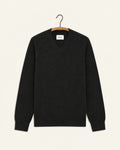 NN.07 - Pull Col V Danny - Noir, vue de face sur cintre