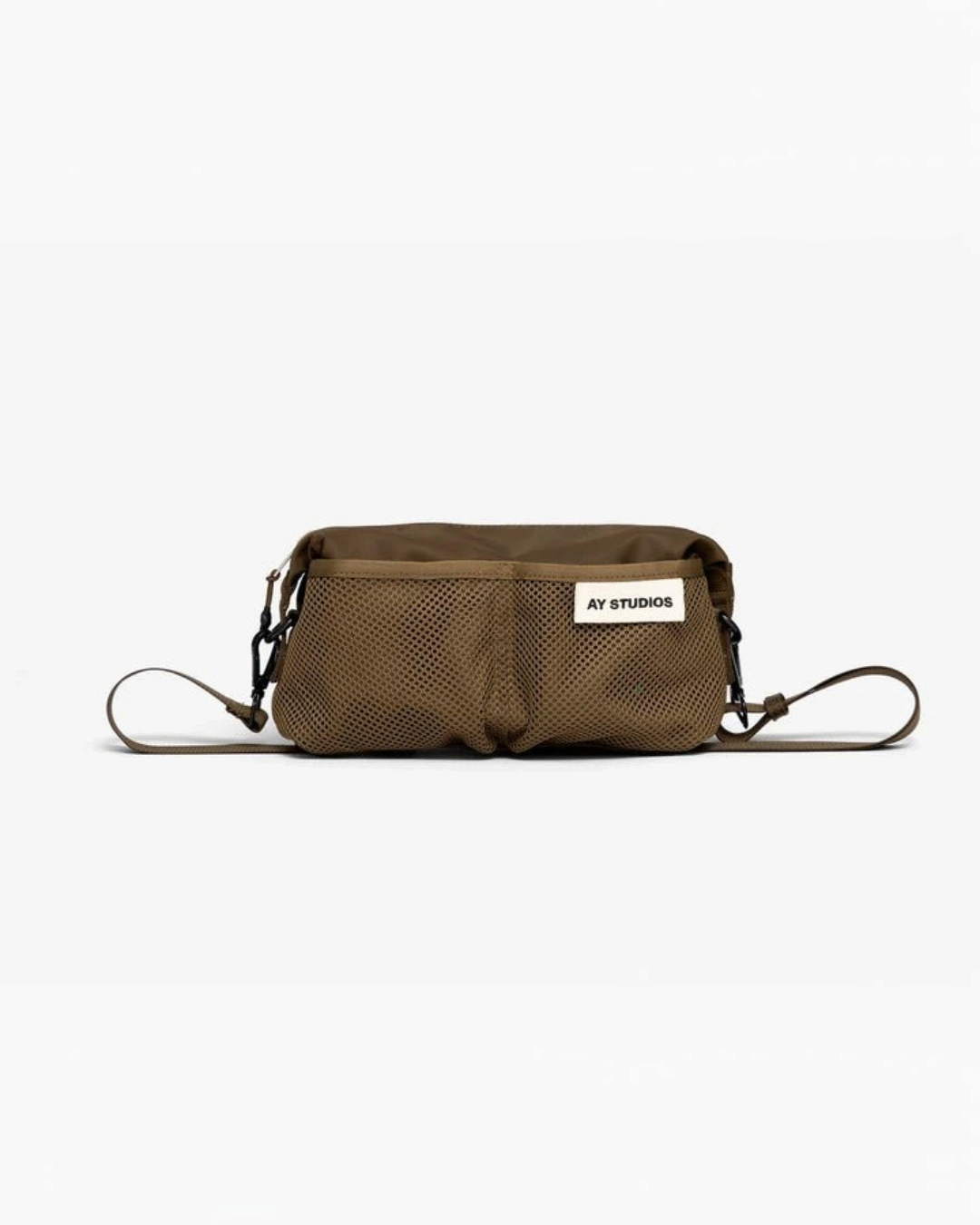 Sac bandoulière Merci Paris AY Studios kaki en nylon recyclé avec poche filet frontale et design minimaliste